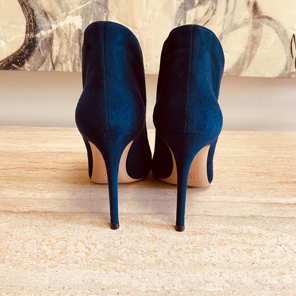 Gianvito Rossi Suede Peep Toe Heels 6.5 - Picture 5 of 6